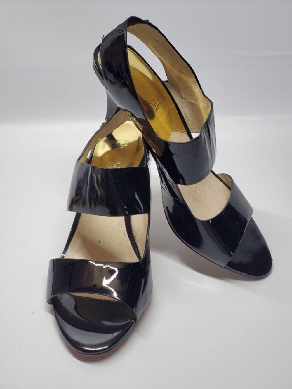 Michael Kors Women's  Black Patent Leather Strappy Heels Size 7.5 M 508